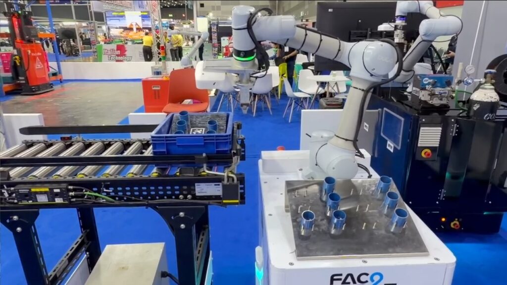 DUCO collaborative welding robot and palletizing workstation demonstration at INTERMACH 2026 Bangkok.