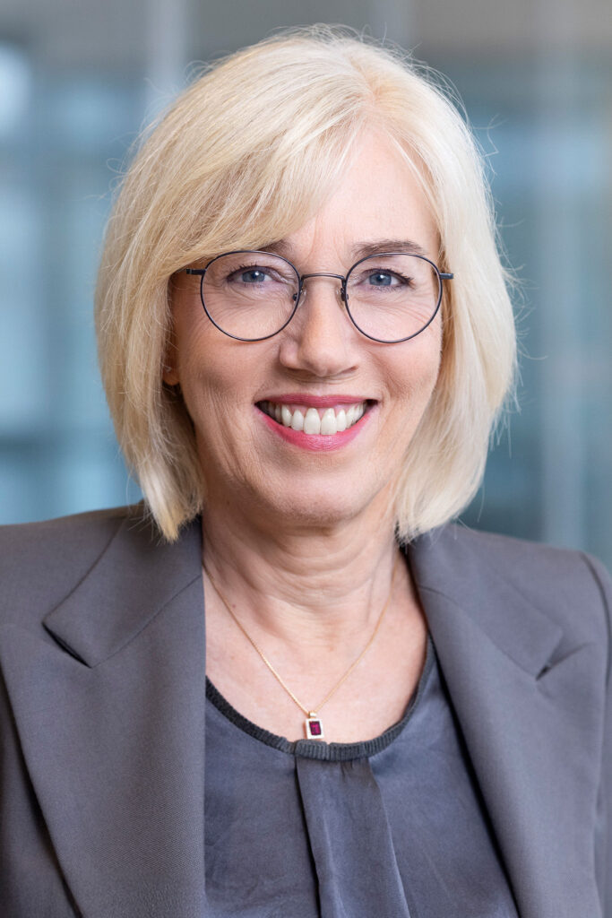 Infineon sustainability strategy driving green semiconductor manufacturing.