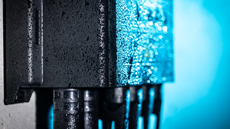 R&M outdoor fiber optic distribution cabinets and splice closures